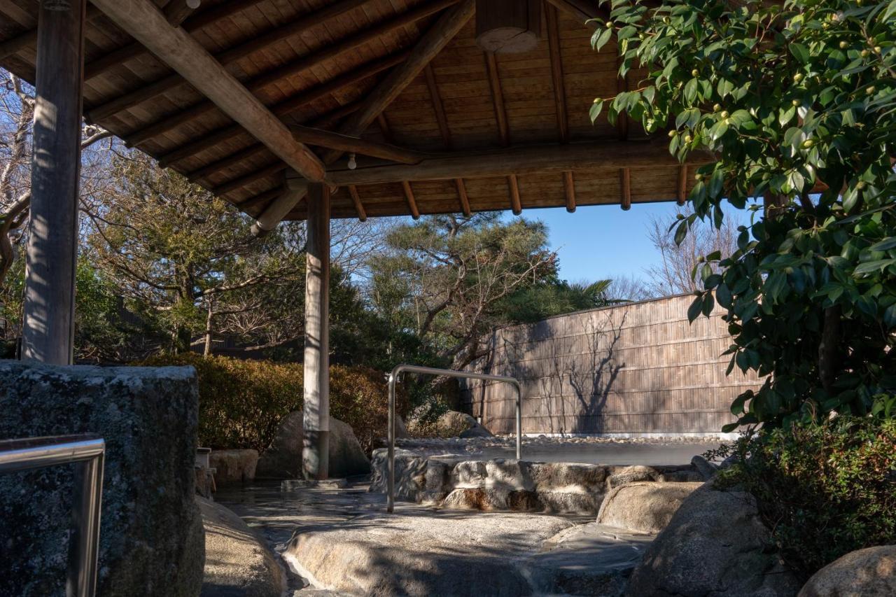 Kitsuregawa Country Club & Bihada Onsen Hotel Kitsuregawa Sakuyama Exterior photo
