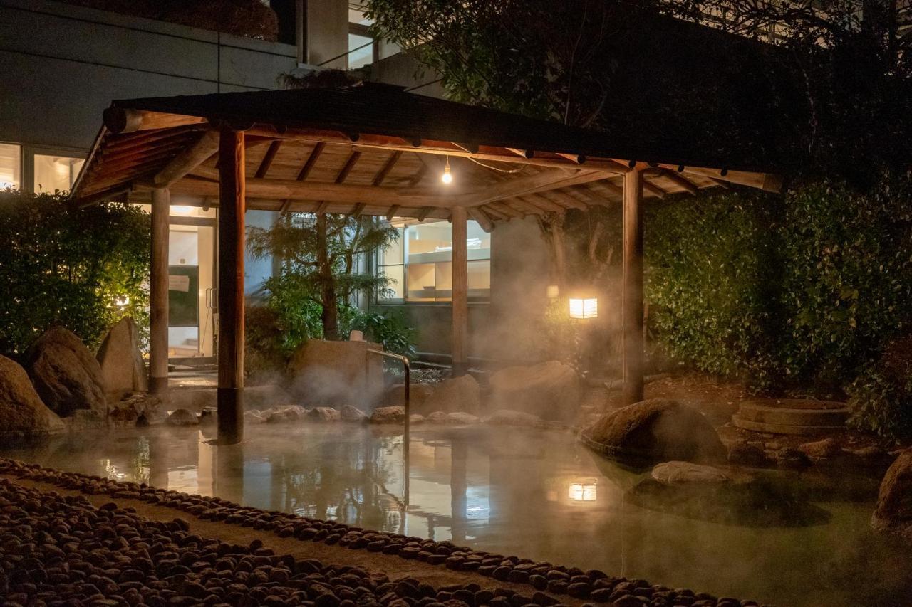 Kitsuregawa Country Club & Bihada Onsen Hotel Kitsuregawa Sakuyama Exterior photo