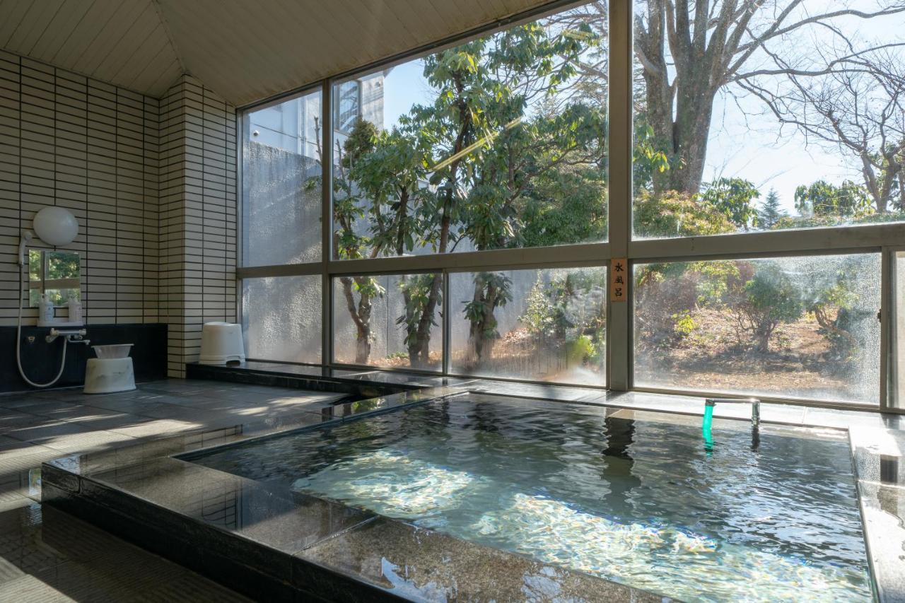 Kitsuregawa Country Club & Bihada Onsen Hotel Kitsuregawa Sakuyama Exterior photo