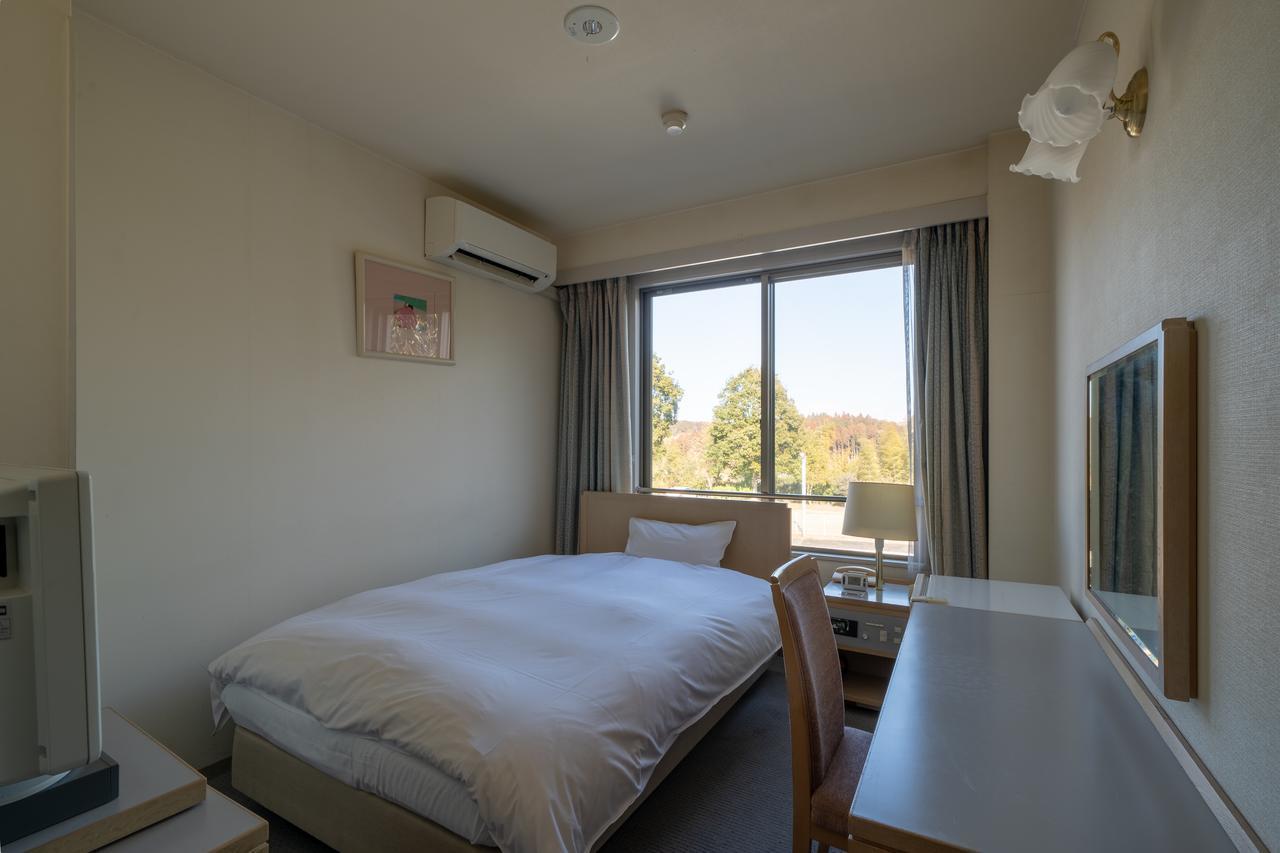 Kitsuregawa Country Club & Bihada Onsen Hotel Kitsuregawa Sakuyama Exterior photo